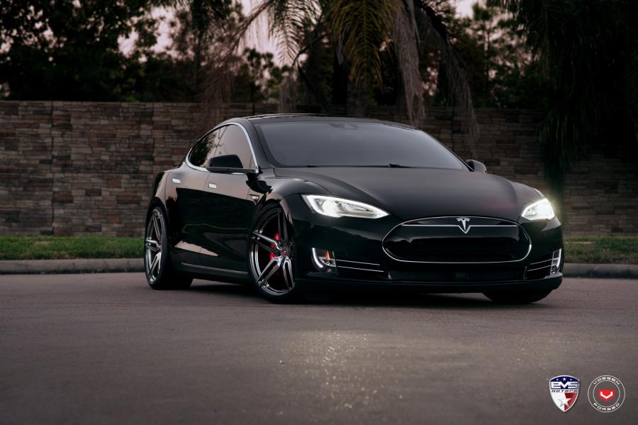 Tesla Model S on Vossen Wheels (HC-1) '2016